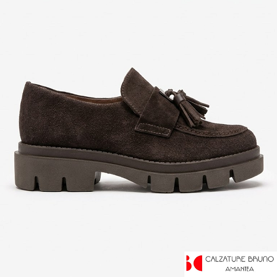 Mocassino Donna Scamosciato con Nappe Susimoda