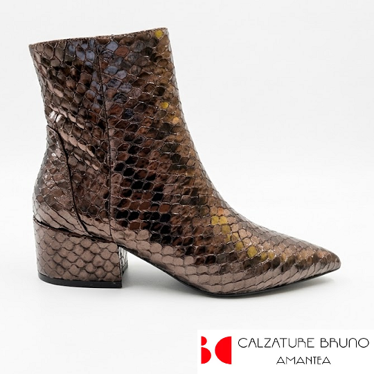 stivaletti-pitonati-laminato-calzature-bruno
