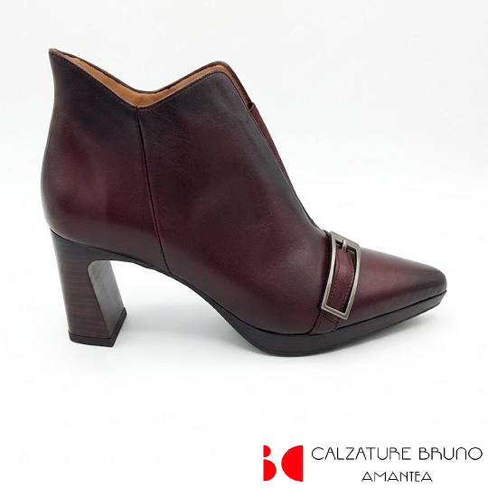 Tronchetto in Pelle con Fibbia Hispanitas