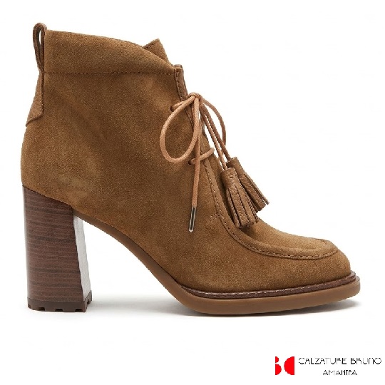 Stivaletto Stringato con Tacco Comodo Hispanitas